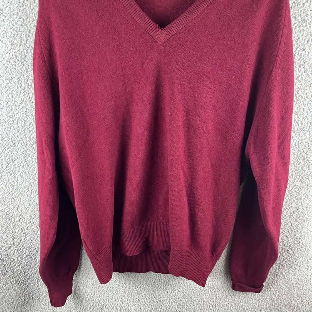 Alan Paine Size L/XL Lambswool‎ Burgundy V-Neck Vintage Sweater Made in England - Picture 7 of 13